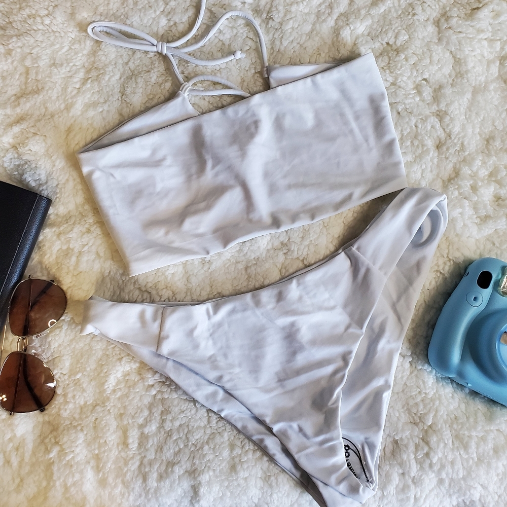 BIKINI - Picture 1 of 1